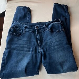 Wallflower InstaSoft Ultra Fit Skinny Jeans – Super Stretch Comfort Size 9 REG